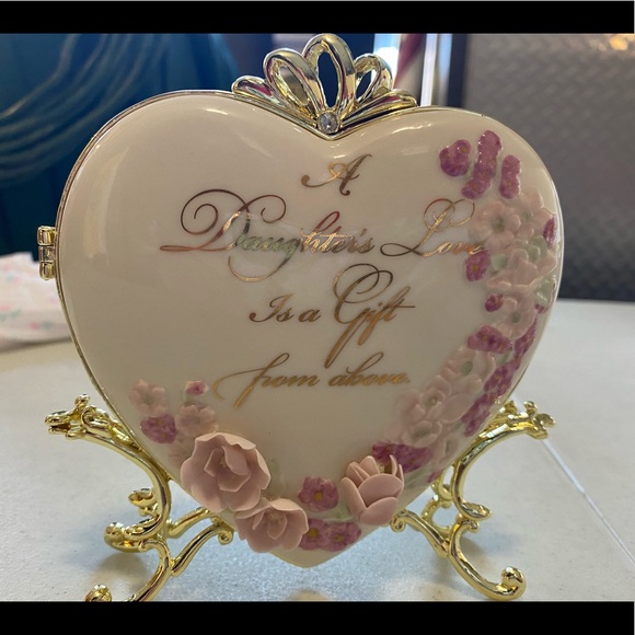 Bradford Exchange Table Top Locket